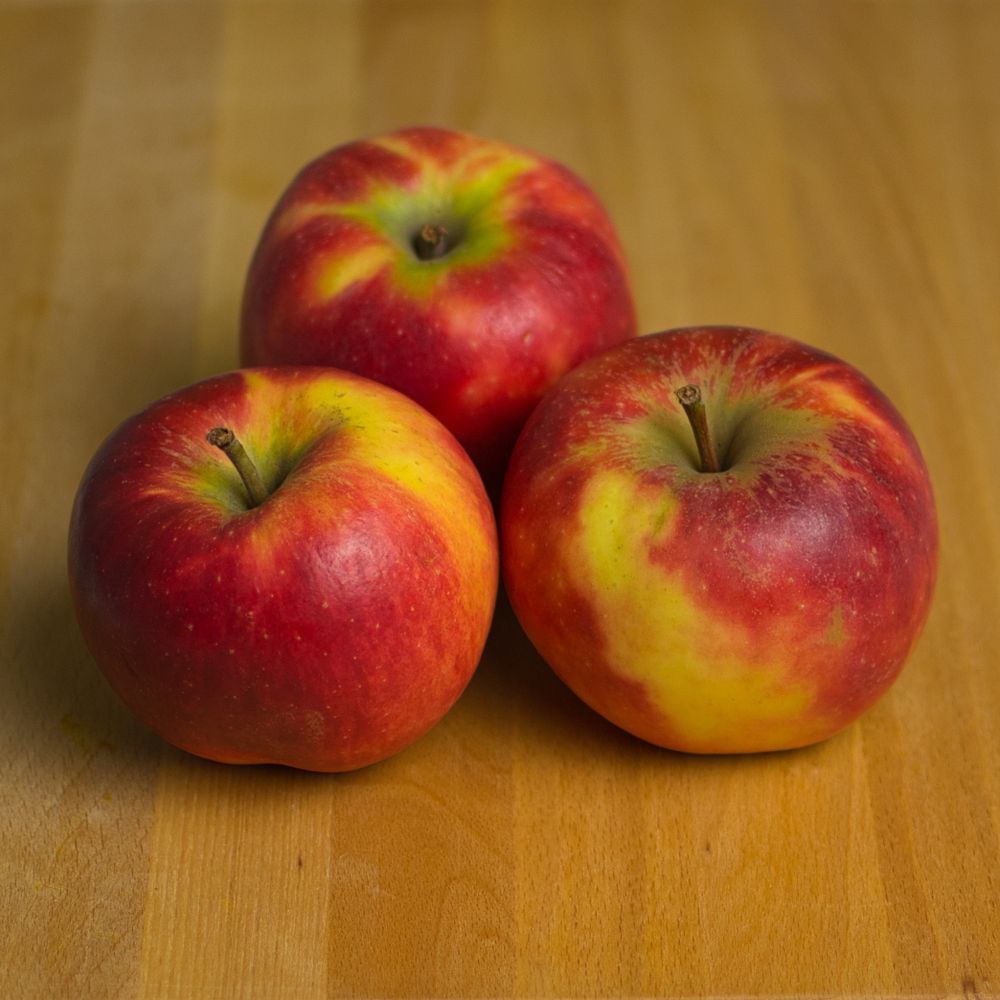 Apples (1 kg)